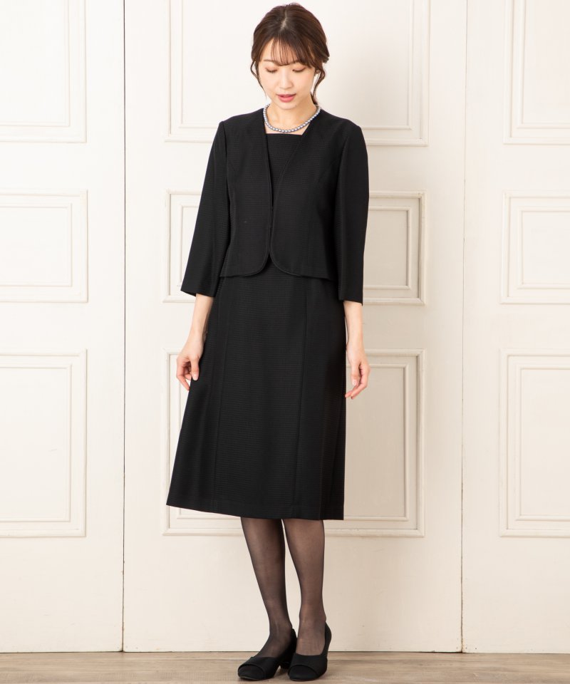 東京ソワール 2点セット 礼服　喪服 春夏（15号）大きいサイズ　透け感　透け袖レディース衣料出品中です