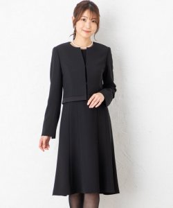 東京ソワール  裾サテンノーカラージャケット&フレアワンピース/L